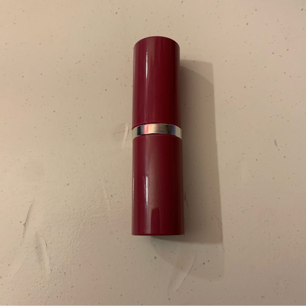 SOLD. Clinique Lipstick in Plum Pop